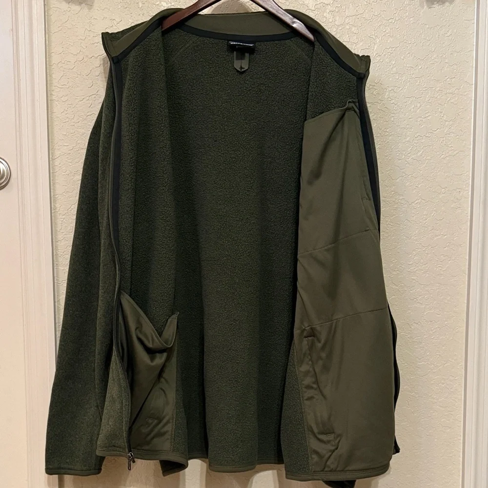 Patagonia Olive Full-Zip Fleece Jacket - Picture 3 of 4
